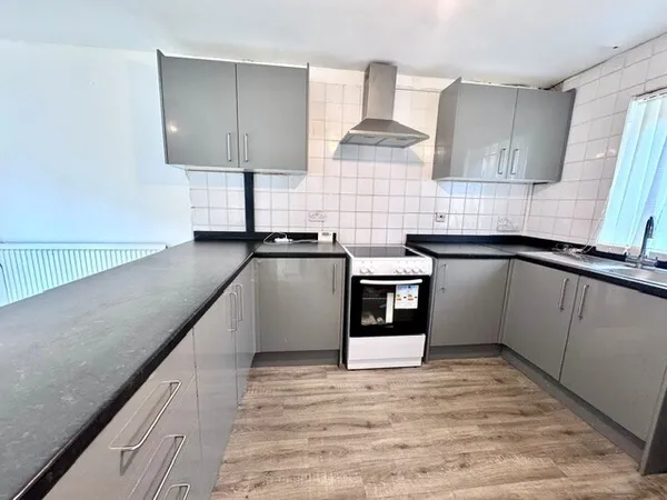 Byron Grove, Atherton M46