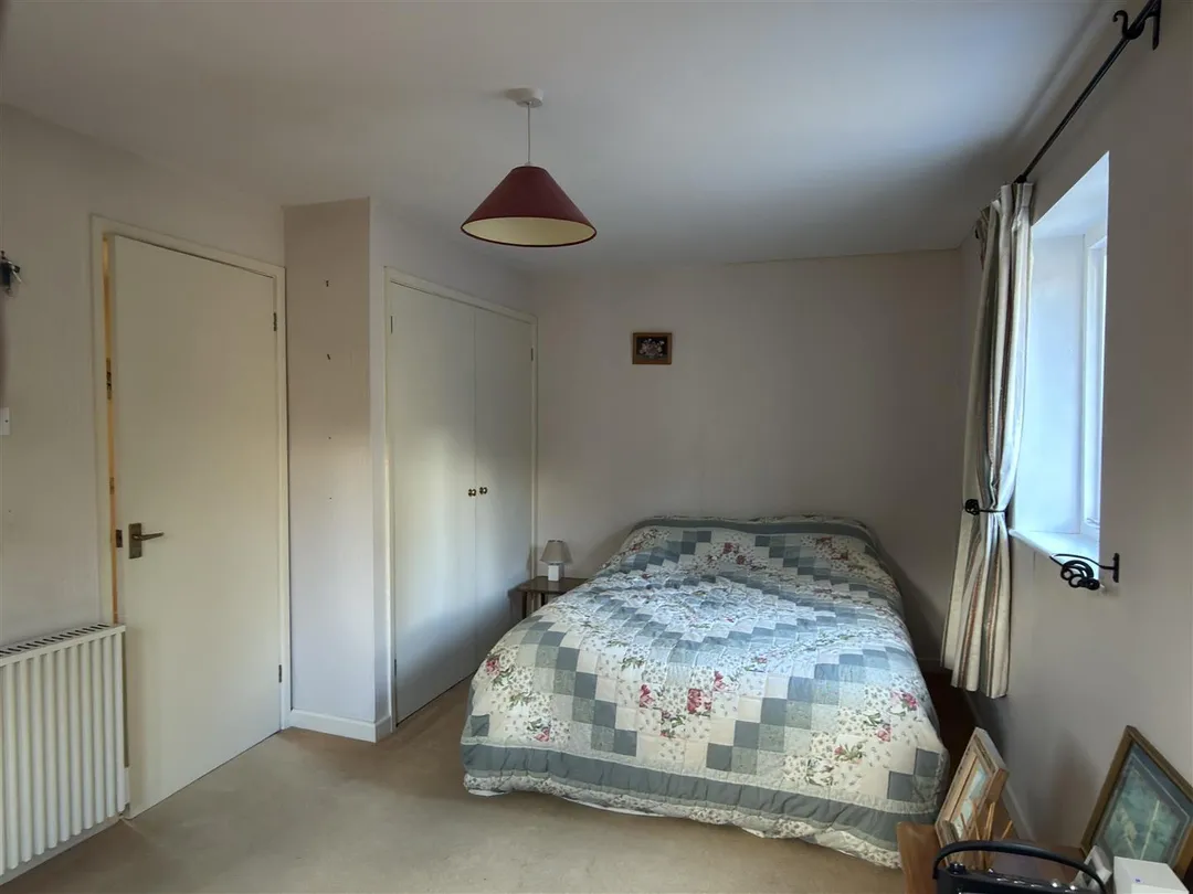 https://mr0.homeflow-assets.co.uk/files/photo/image/48177/5337/_x_/_RGKwhkTaESzOJdb554PLw.jpg