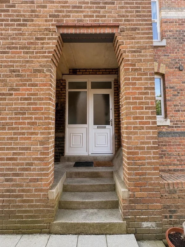 Abbortsford Road, Crosby, L23 6UX