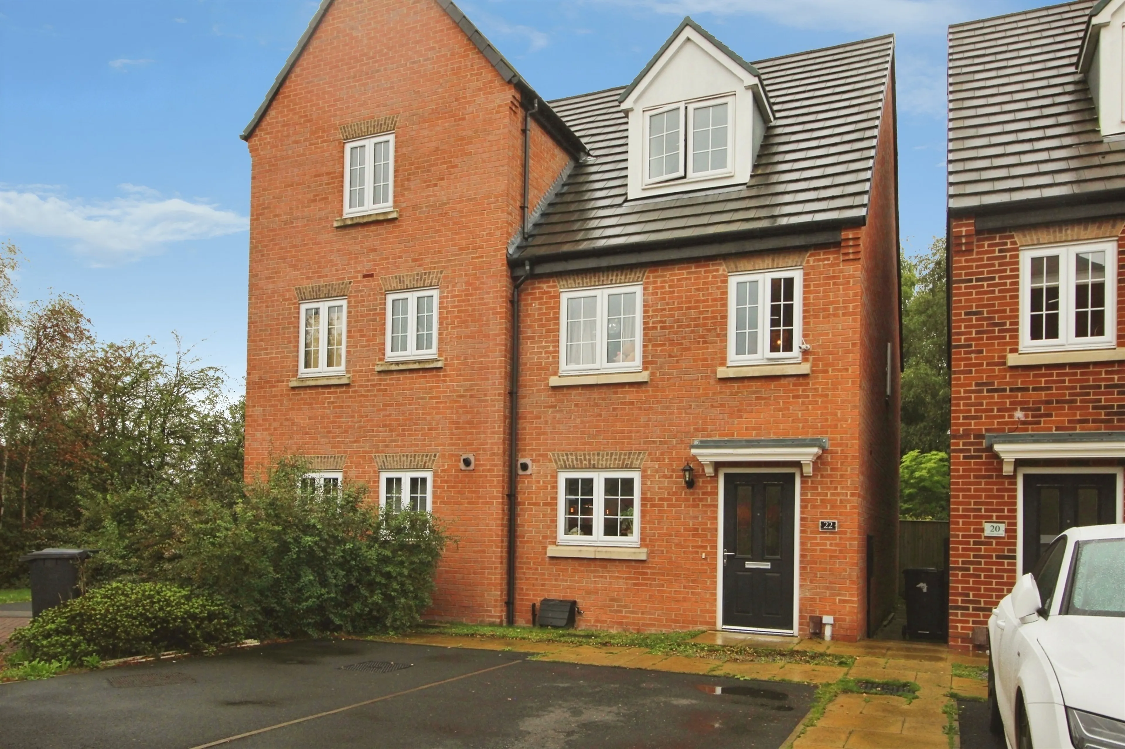 Property at Pullman Crescent, LEEDS