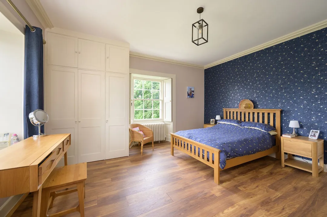 https://mr0.homeflow-assets.co.uk/files/photo/image/48179/7503/_x_/Cakemuir-INTERIOR-115.jpg