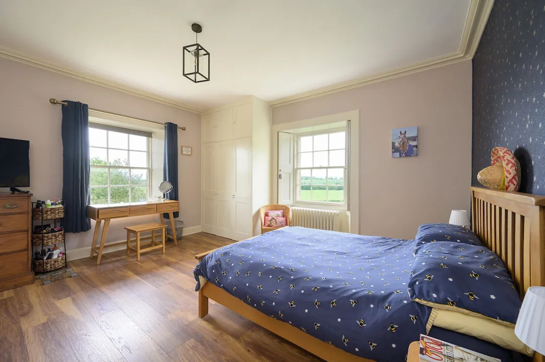 https://mr0.homeflow-assets.co.uk/files/photo/image/48179/7504/_x_/Cakemuir-INTERIOR-113.jpg