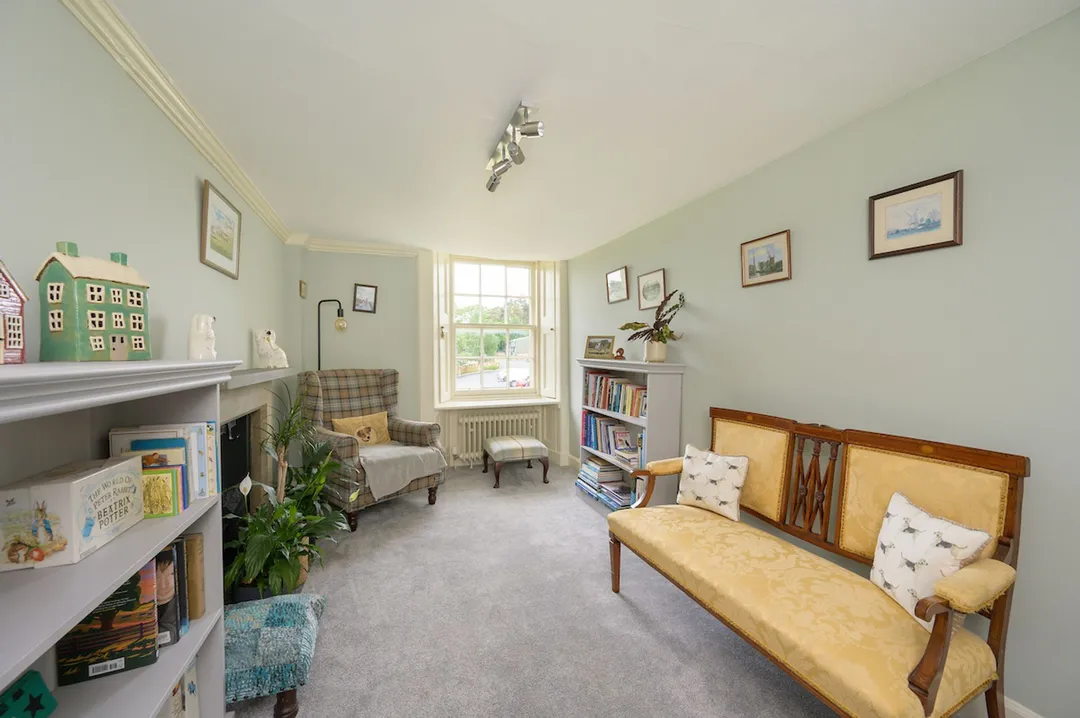 https://mr0.homeflow-assets.co.uk/files/photo/image/48179/7505/_x_/Cakemuir-INTERIOR-124.jpg