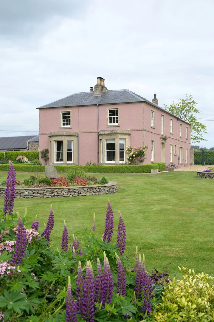 https://mr0.homeflow-assets.co.uk/files/photo/image/48179/7513/_x_/Cakemuir-EXT-49.jpg