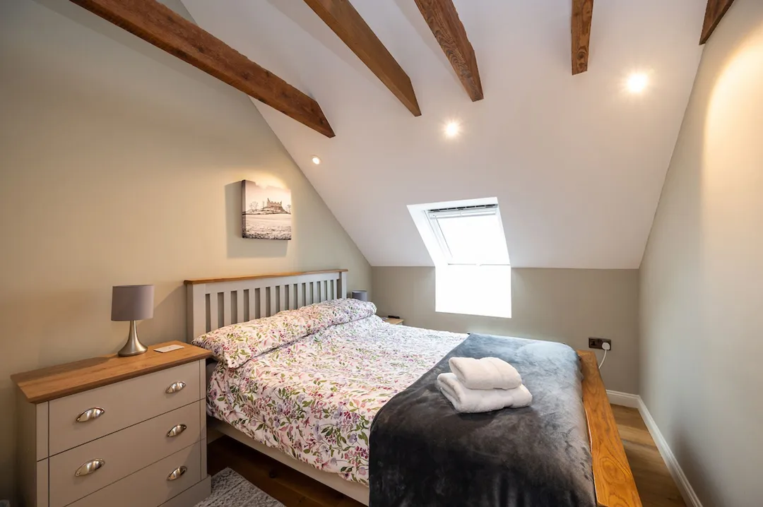 https://mr0.homeflow-assets.co.uk/files/photo/image/48179/7530/_x_/GroomsCottageCakemuir-133.jpg