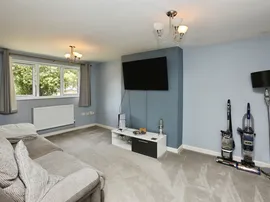Henville Close, Gosport thumb 3