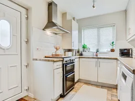 Mayfield Court, Ossett thumb 3