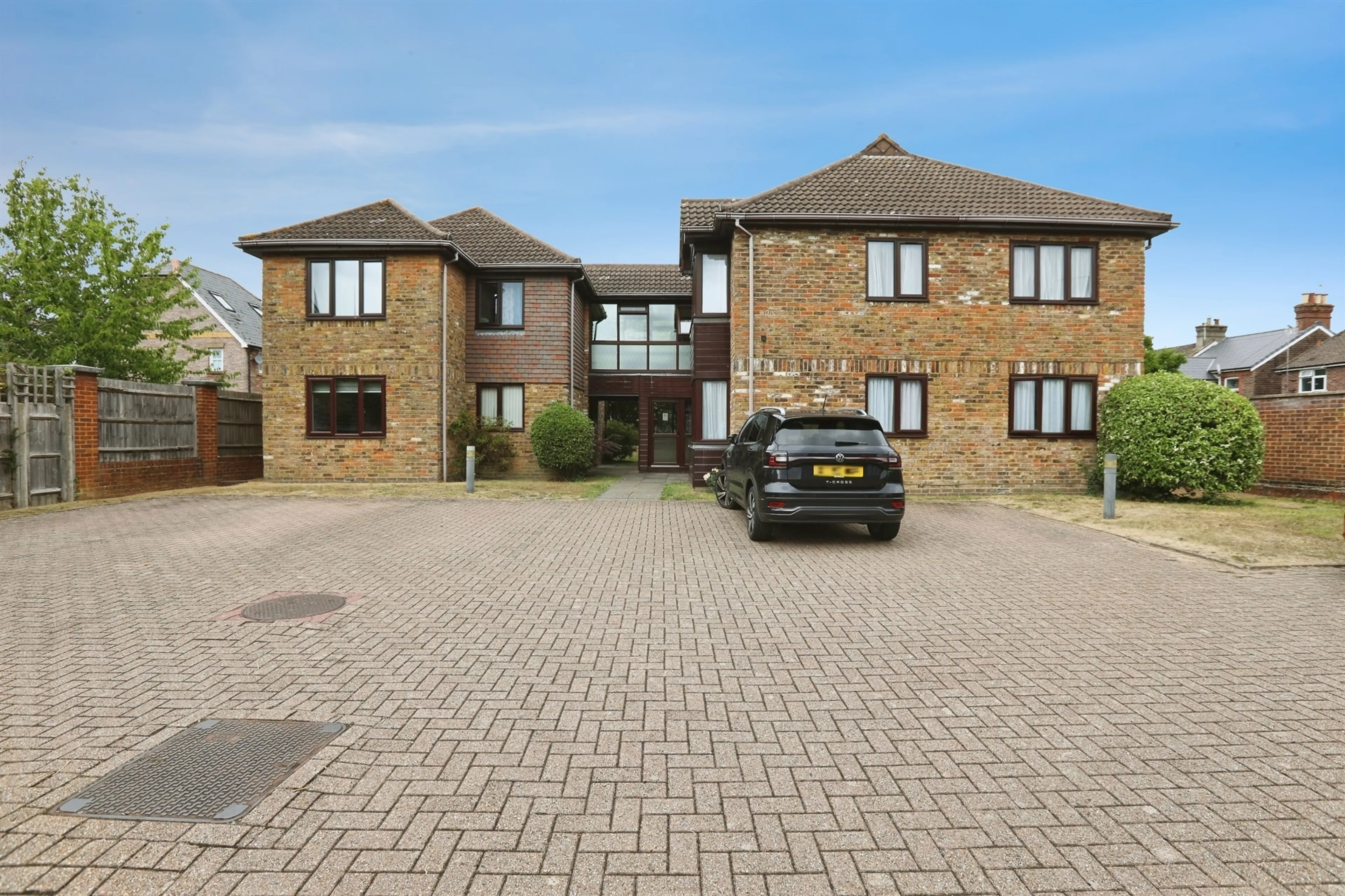 Property photo 0