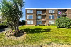 Wallace Avenue, WORTHING