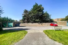 Wallace Avenue, WORTHING