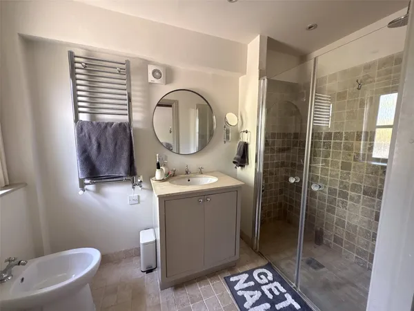 Shrob Lodge, Old Stratford, MK19 photo 6