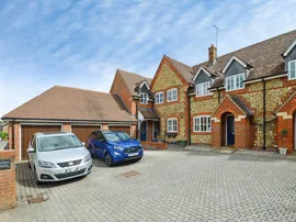 Fullers Grove, Chesham photo