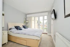 Fullers Grove, Chesham