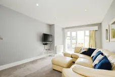 Fullers Grove, Chesham