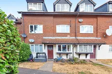 Galdana Avenue, Barnet