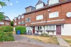 Galdana Avenue, Barnet