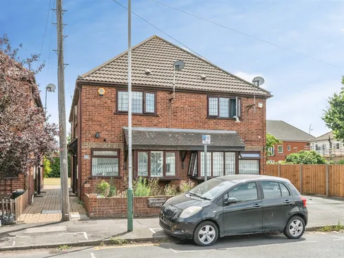 Betterton Road, Rainhamphoto