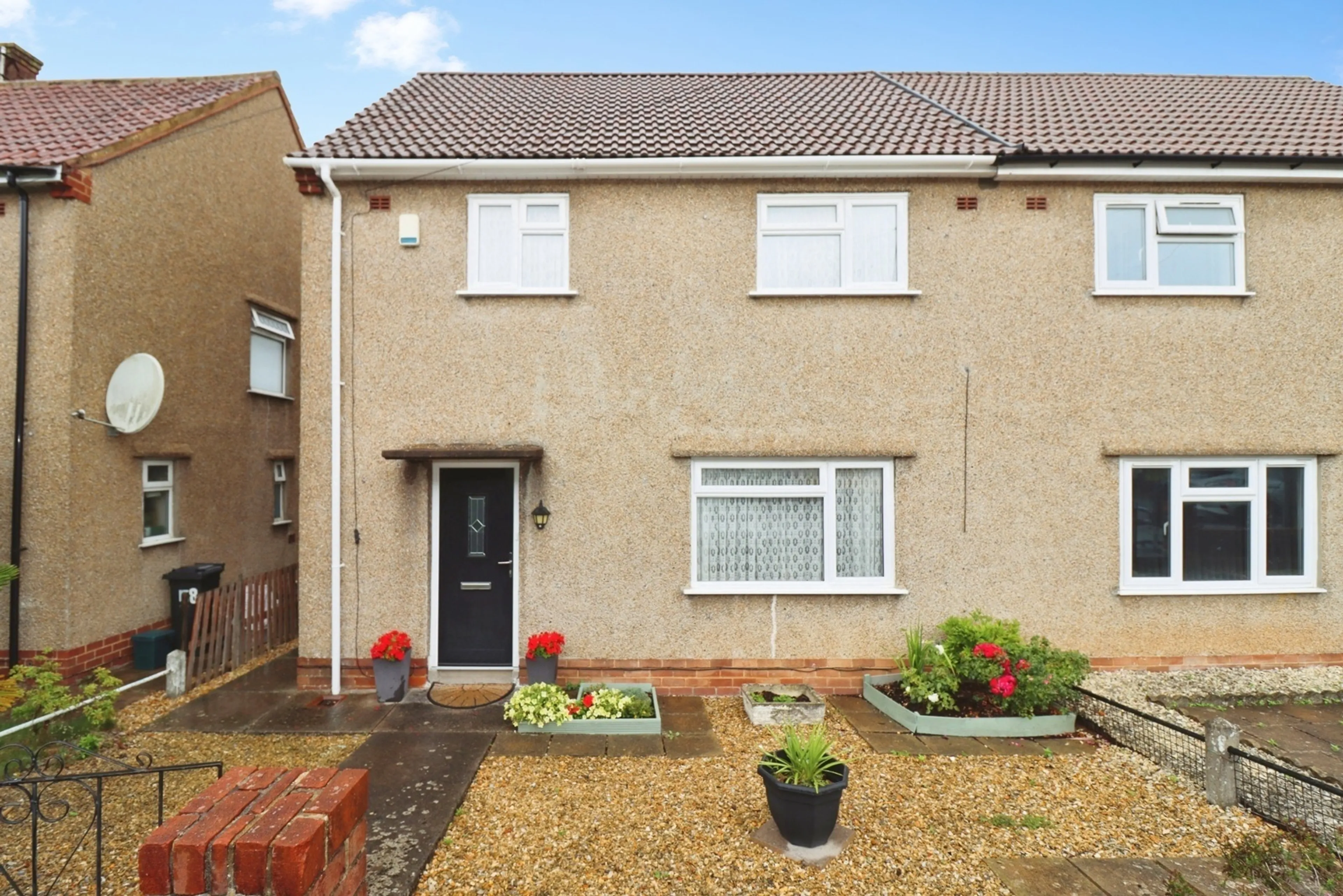 Property photo 0