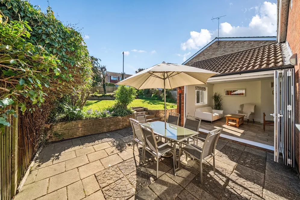 Penshurst Close, HARPENDEN, AL5 photo 2