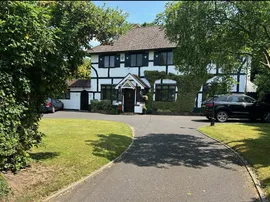 Longdown Lane North, Epsom photo