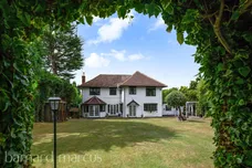 Longdown Lane North, Epsom