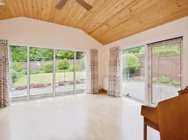 Wyedale Crescent, Bakewell thumb 3