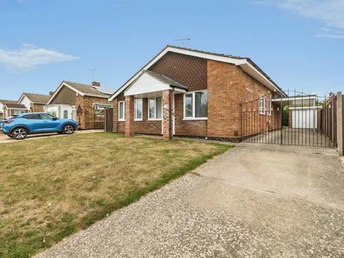 Pennygate Drive, Lowestoftphoto