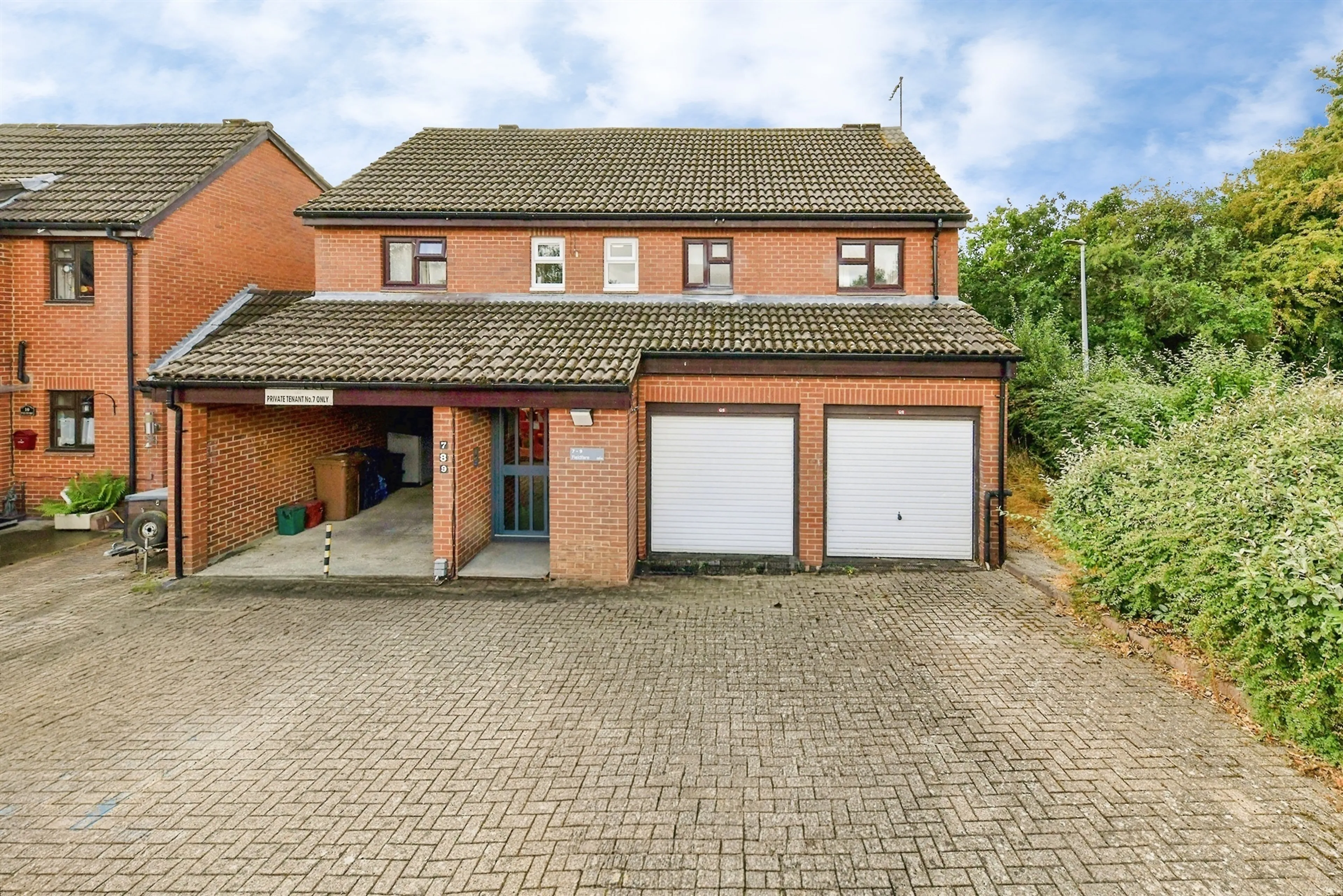 Property photo 0