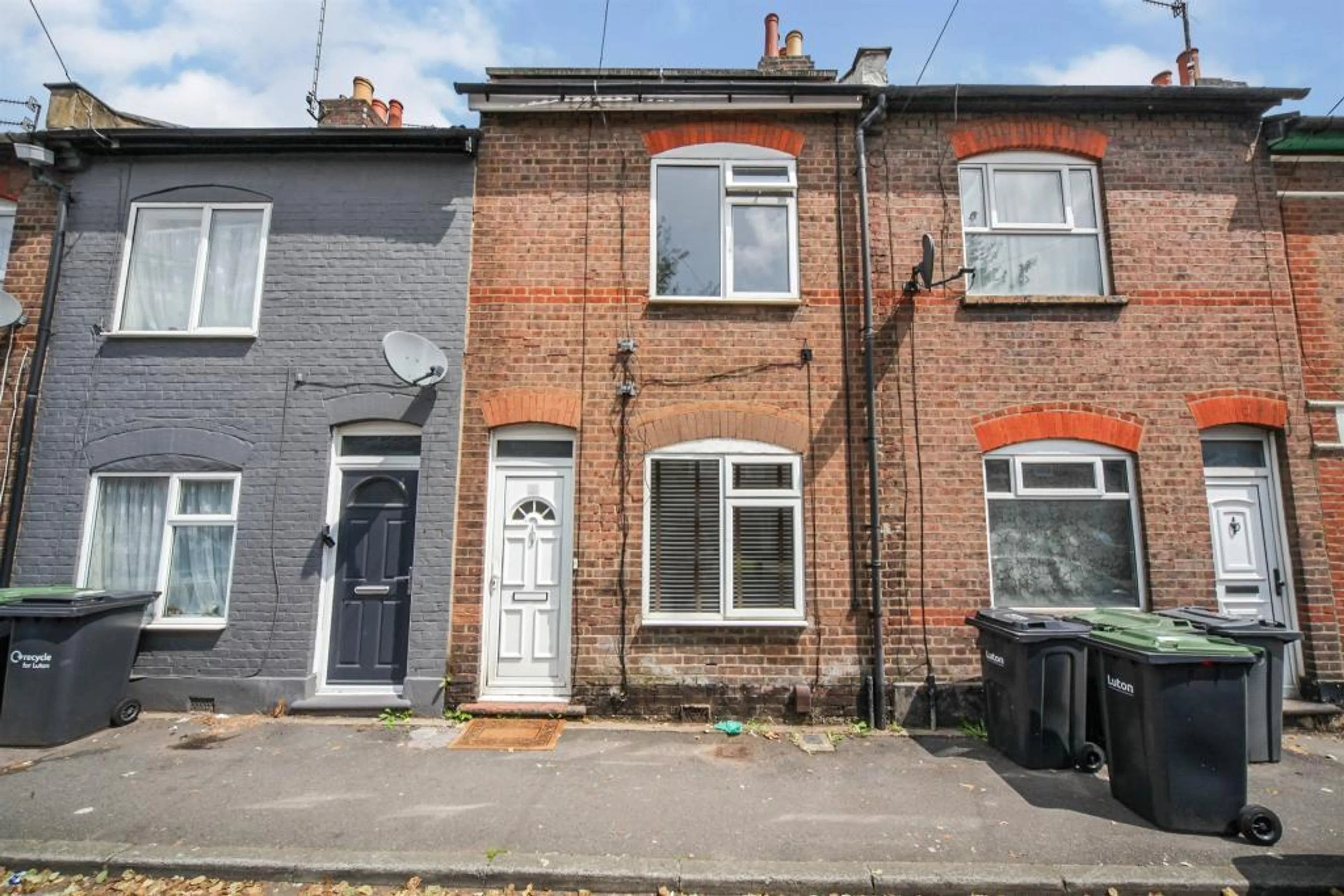 Property photo 0