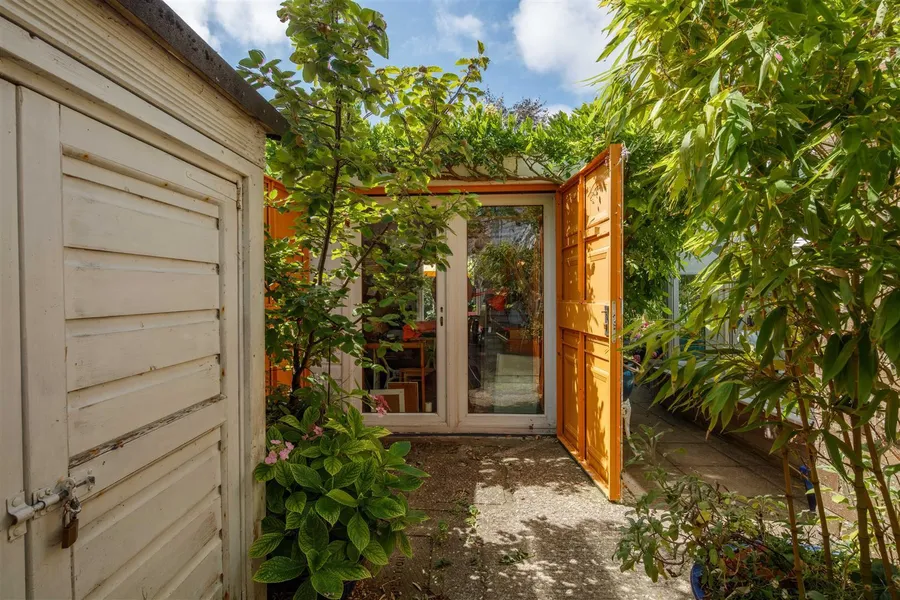 Property Image 16