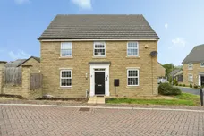 Hewenden Drive, Cullingworth, Bradford