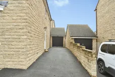 Hewenden Drive, Cullingworth, Bradford