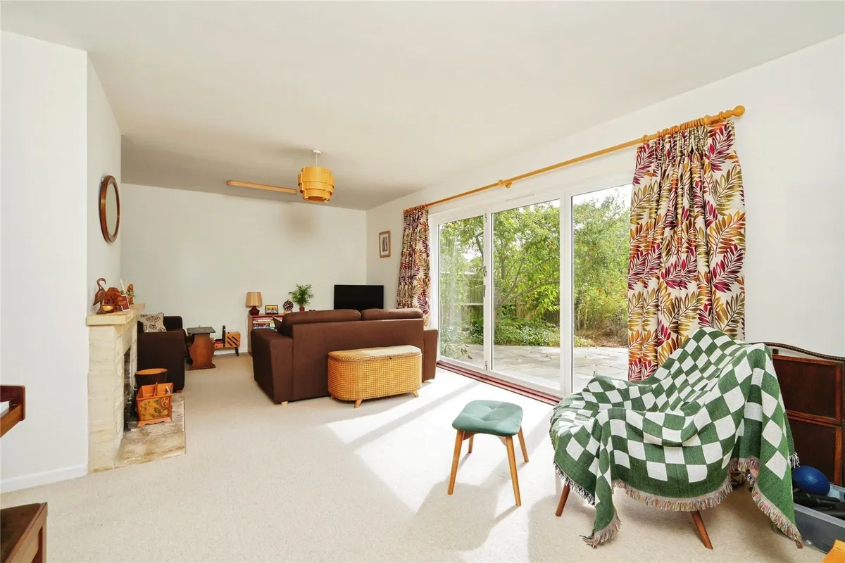 Meadow Lane, Shipton-under-Wychwood, Chipping Norton, Oxfordshire, OX7