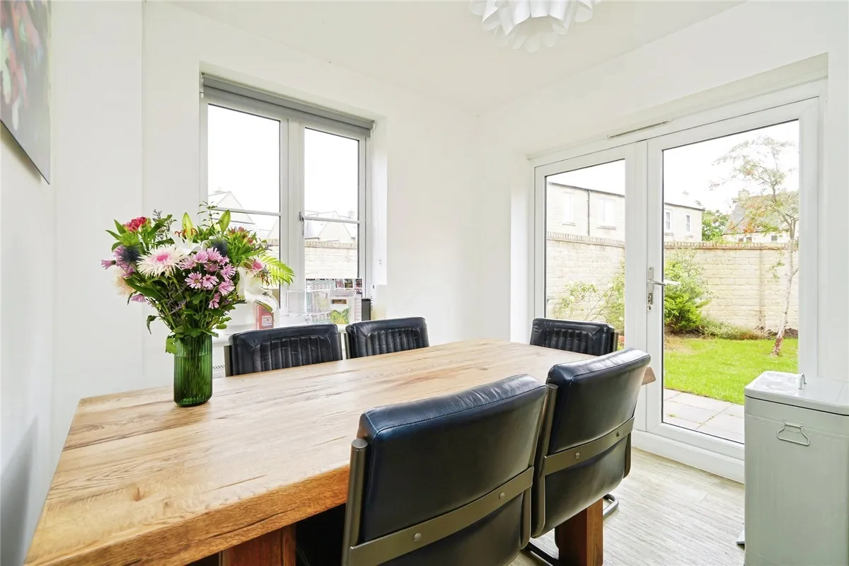Robin Close, Bourton-on-the-water, Cheltenham, GL54