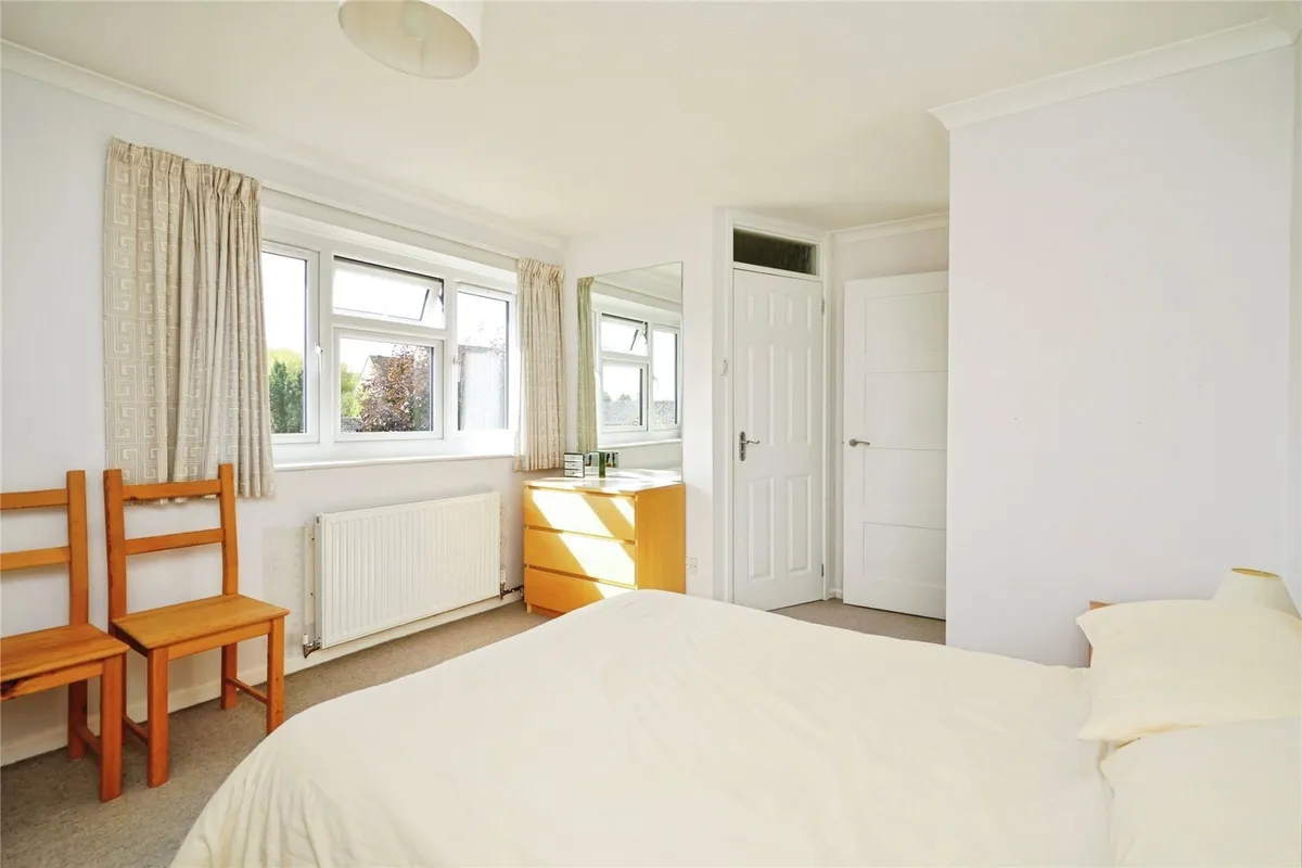 Meadow Lane, Shipton-under-Wychwood, Chipping Norton, Oxfordshire, OX7
