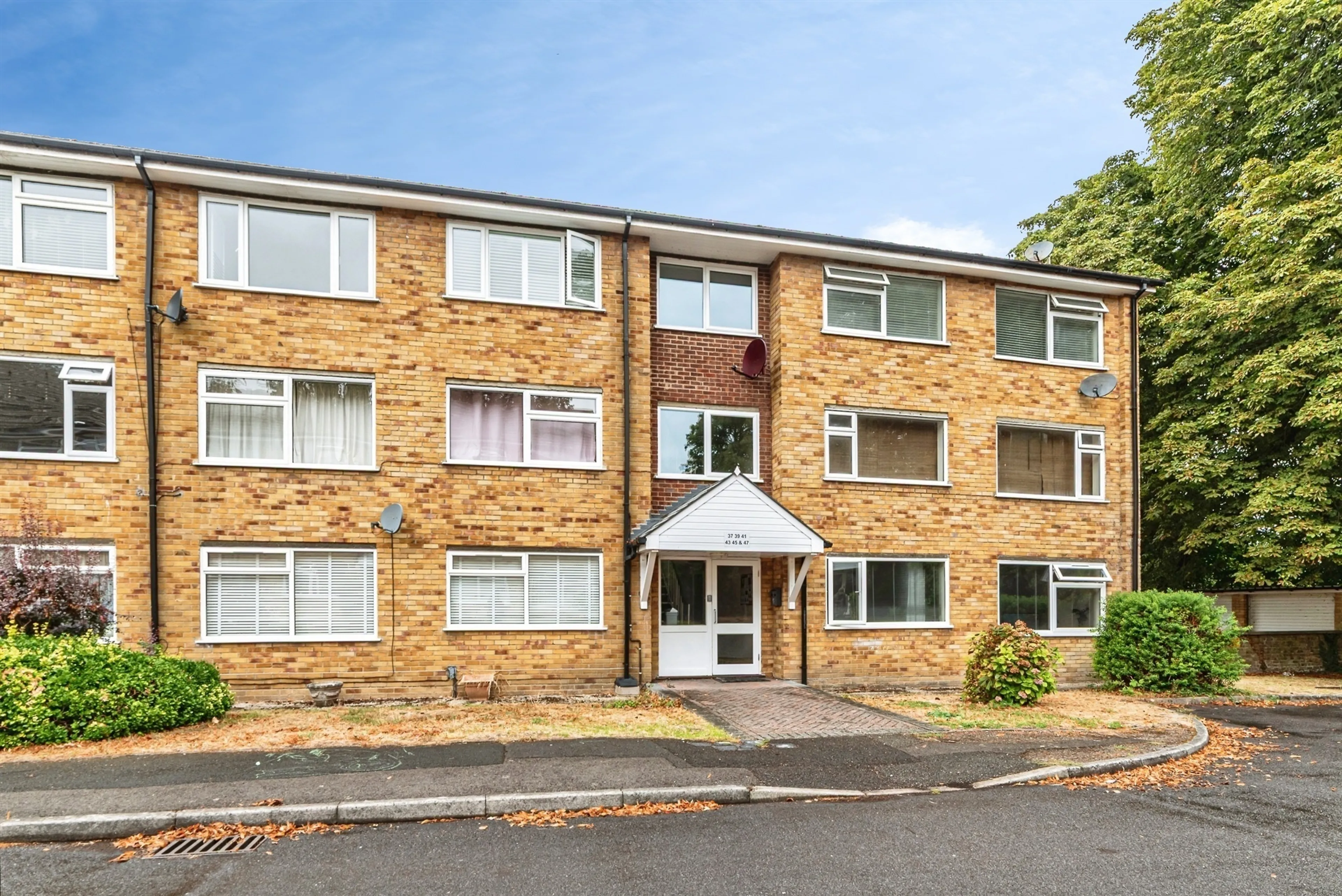Property photo 0