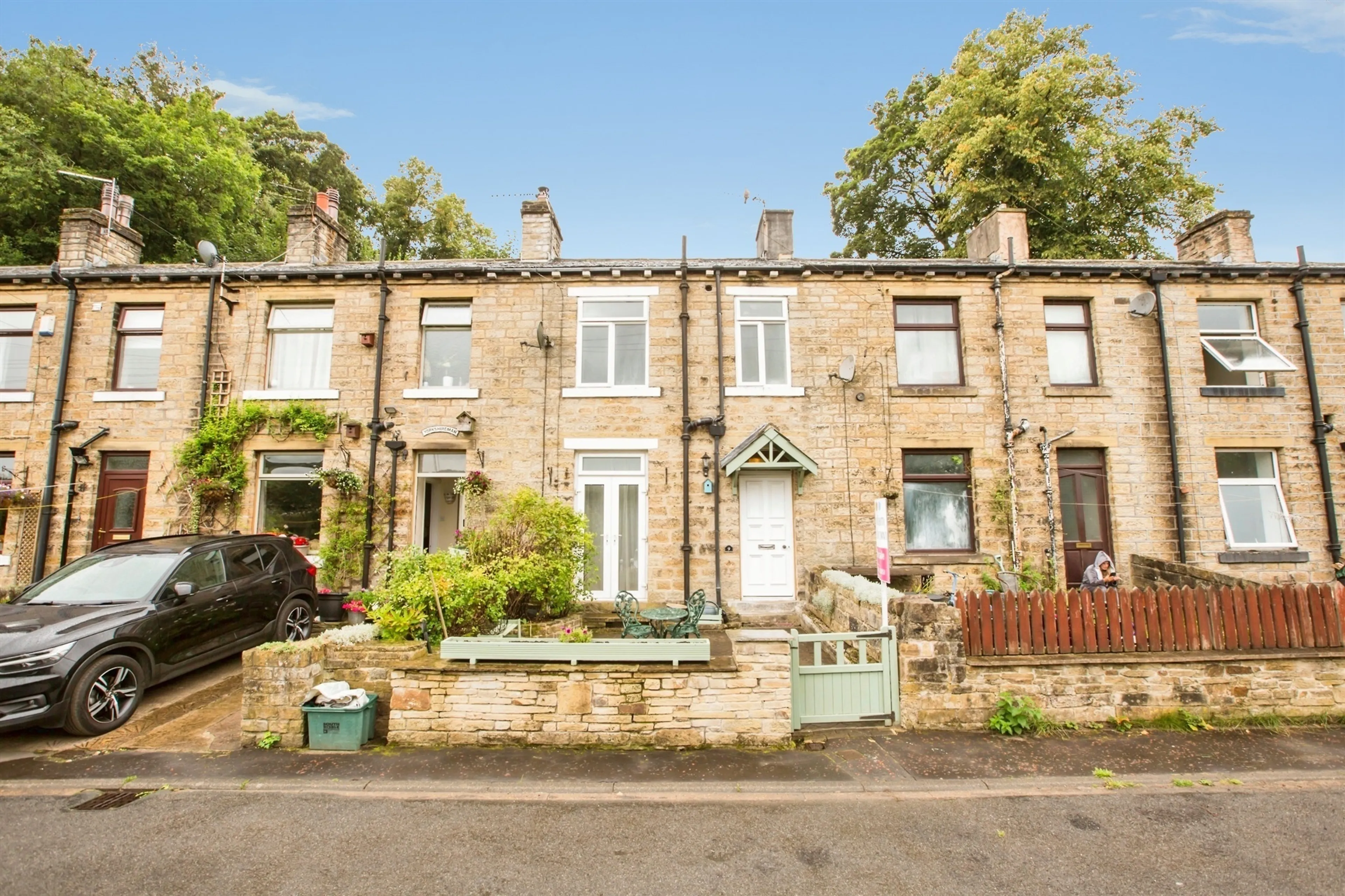 Property at Belle Vue Terrace, Luddendenfoot, Halifax