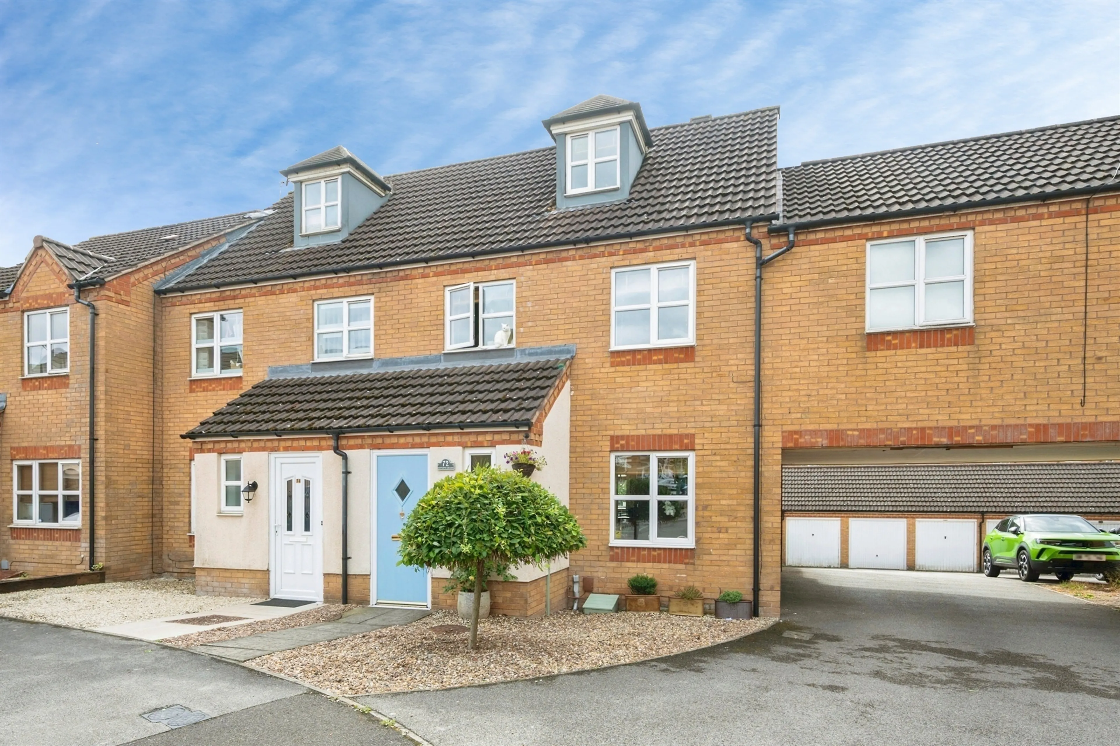 Property photo 0