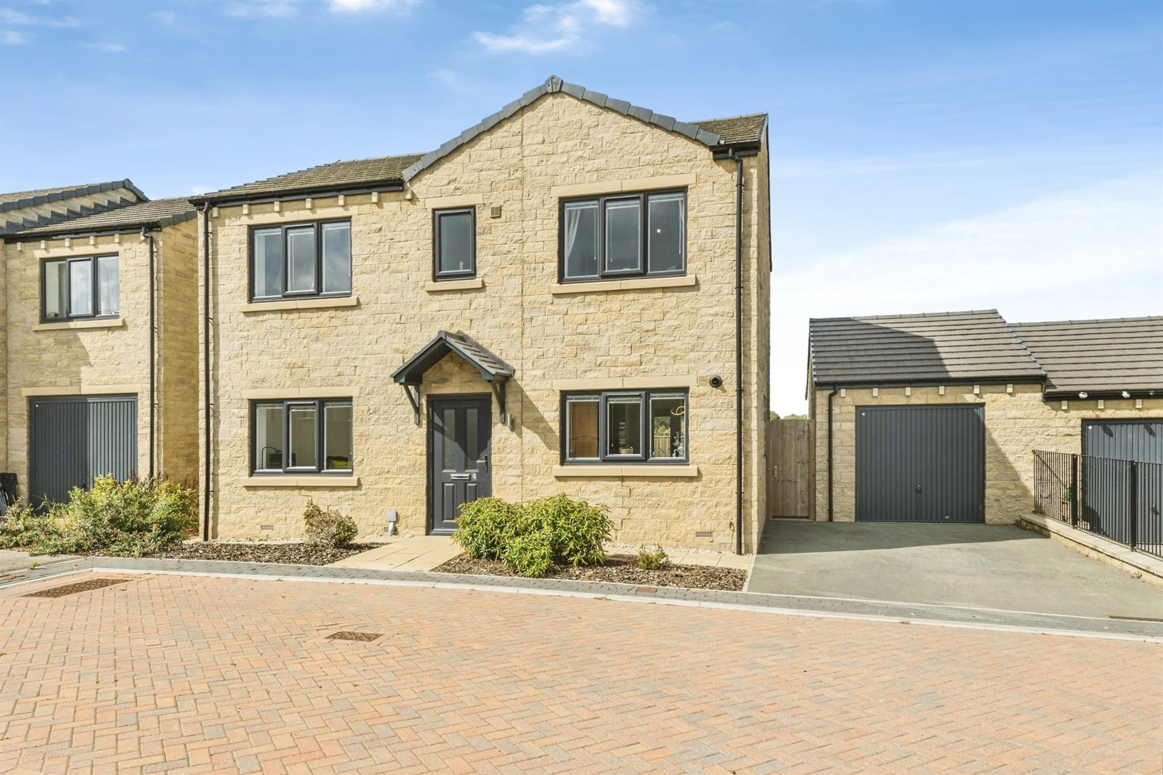 Property at Egerton Close, Brighouse