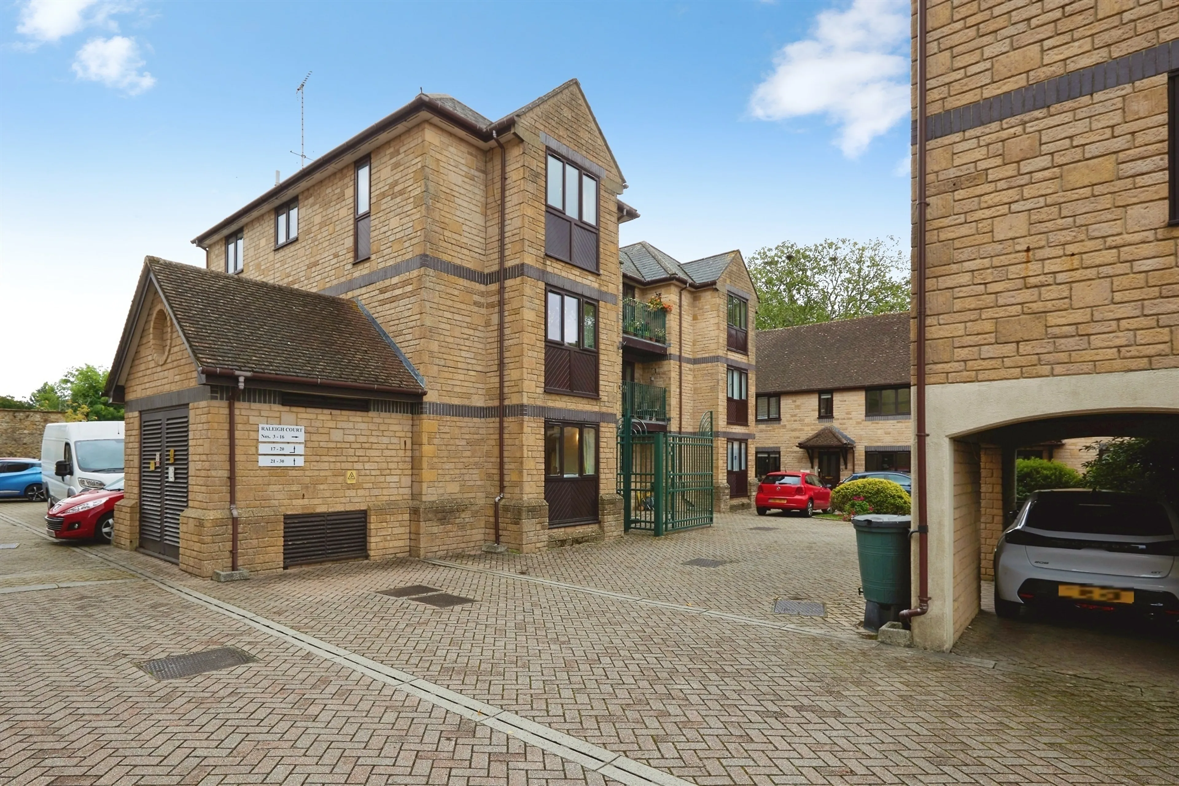 Property photo 9