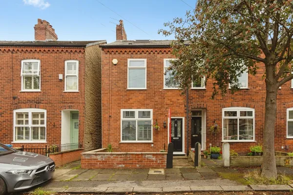 Knowsley Avenue, Urmston, M41