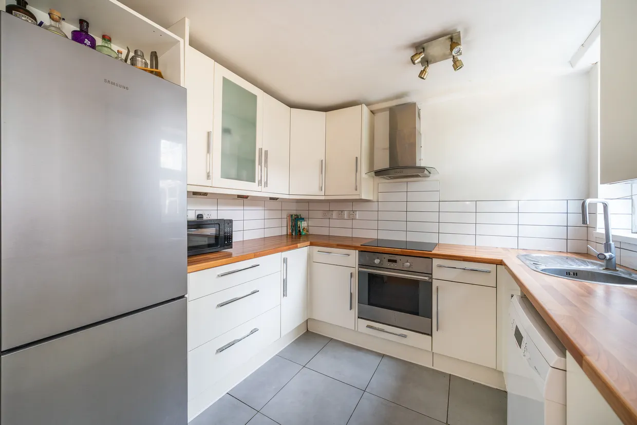 Wayford Street, London, SW11 photo 19