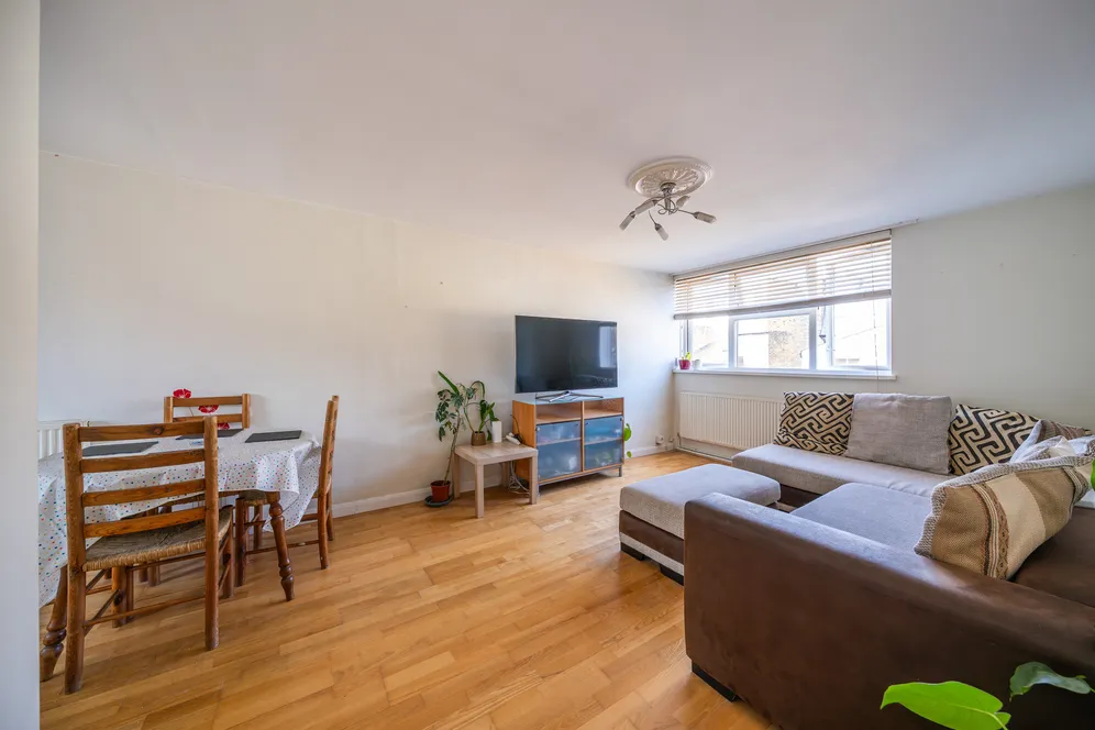 Wayford Street, London, SW11 photo 20