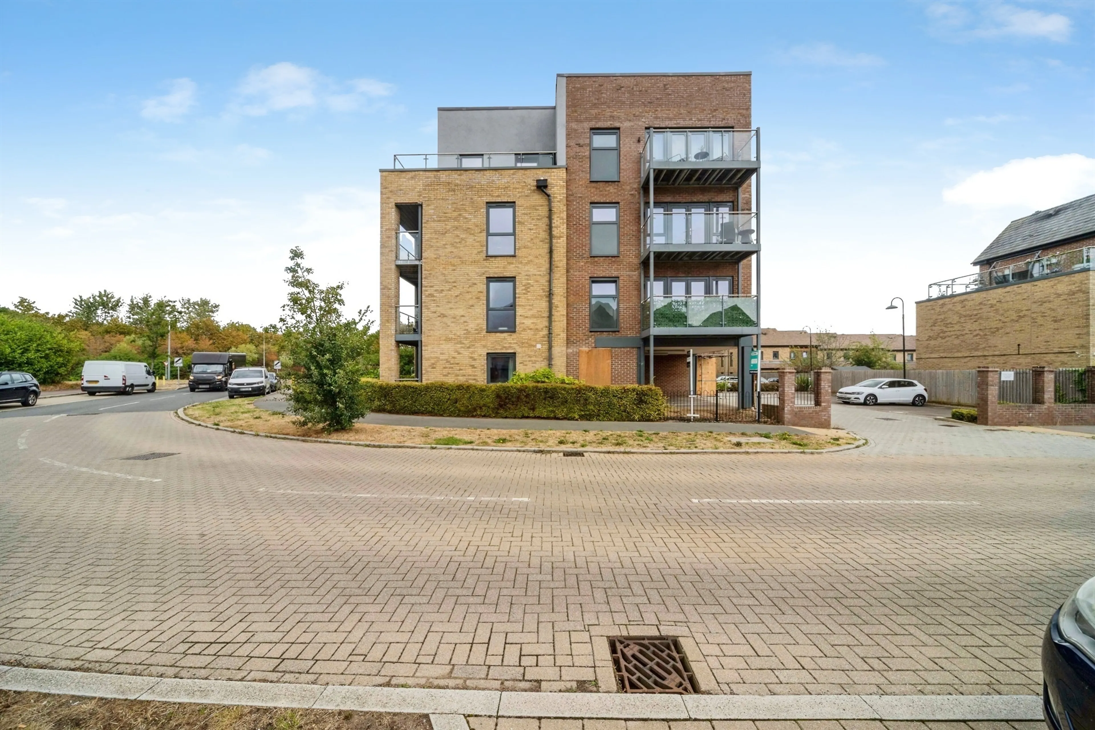 Property at Atlas Way, Oakgrove, Milton Keynes