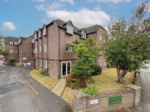 Oakdene Gardens, Fair Oak, SO50