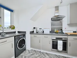 Aquila Drive, Sherford, Plymouth thumb 3