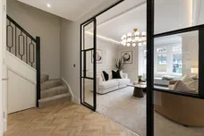 No. 3 Ronmar Place, Oxshott, KT22 photo 3