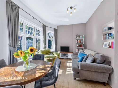 Egmont Road, Suttonphoto