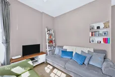 Egmont Road, Sutton