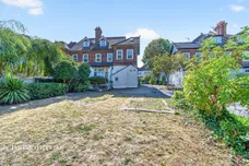 Egmont Road, Sutton